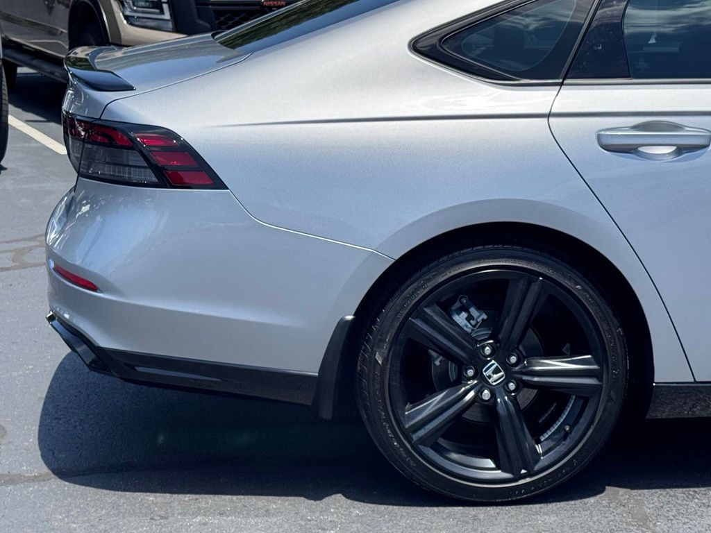 HondaAccord Hybrid39