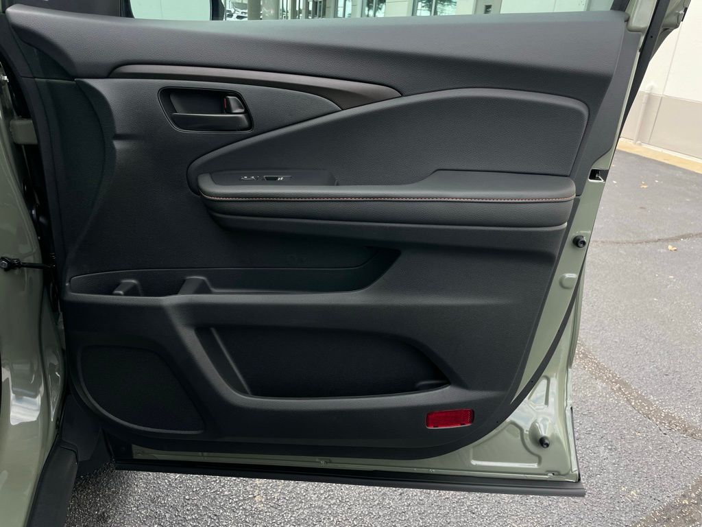 Thumbnail: 2026 Honda Ridgeline - 30