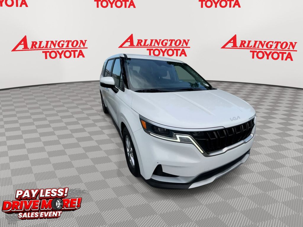 Used 2024 Kia Carnival Van