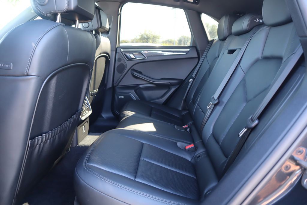 Thumbnail: 2024 Porsche Macan - 19