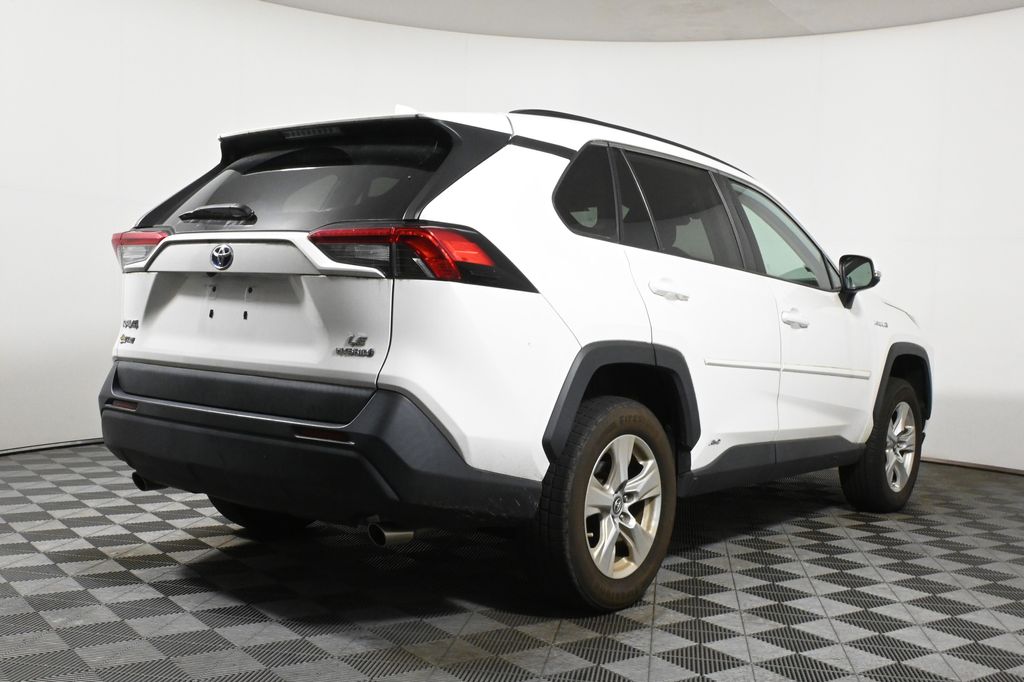 Thumbnail: 2019 Toyota RAV4 - 6
