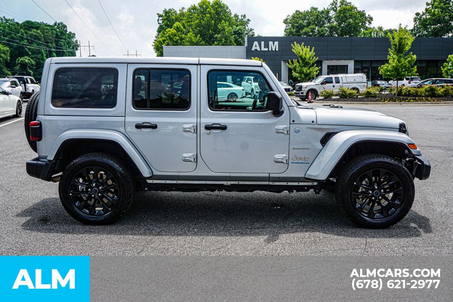 Used 2024 Silver Jeep Sahara 4xe image 9