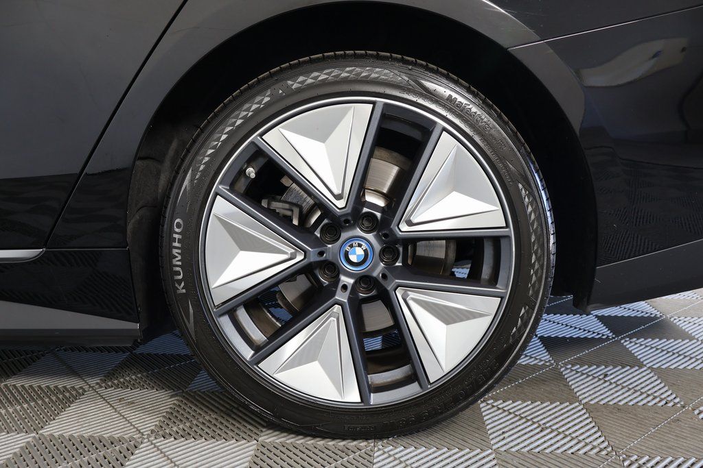 Thumbnail: 2023 BMW i4 - 16
