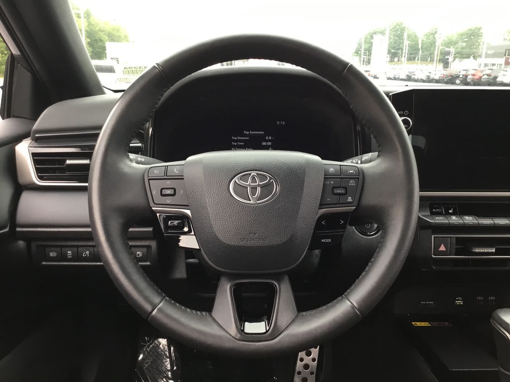 Thumbnail: 2025 Toyota Camry - 19