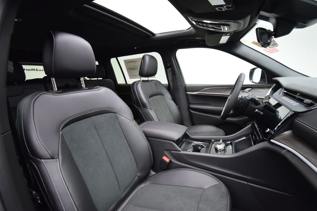 new 2026 Jeep Grand Cherokee L car, priced at $49,926