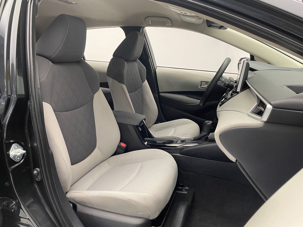 2020 Toyota Corolla LE 20