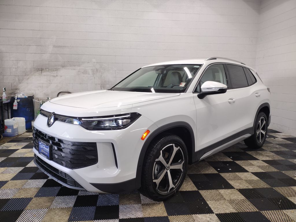 2025 Volkswagen Tiguan 2.0T SE