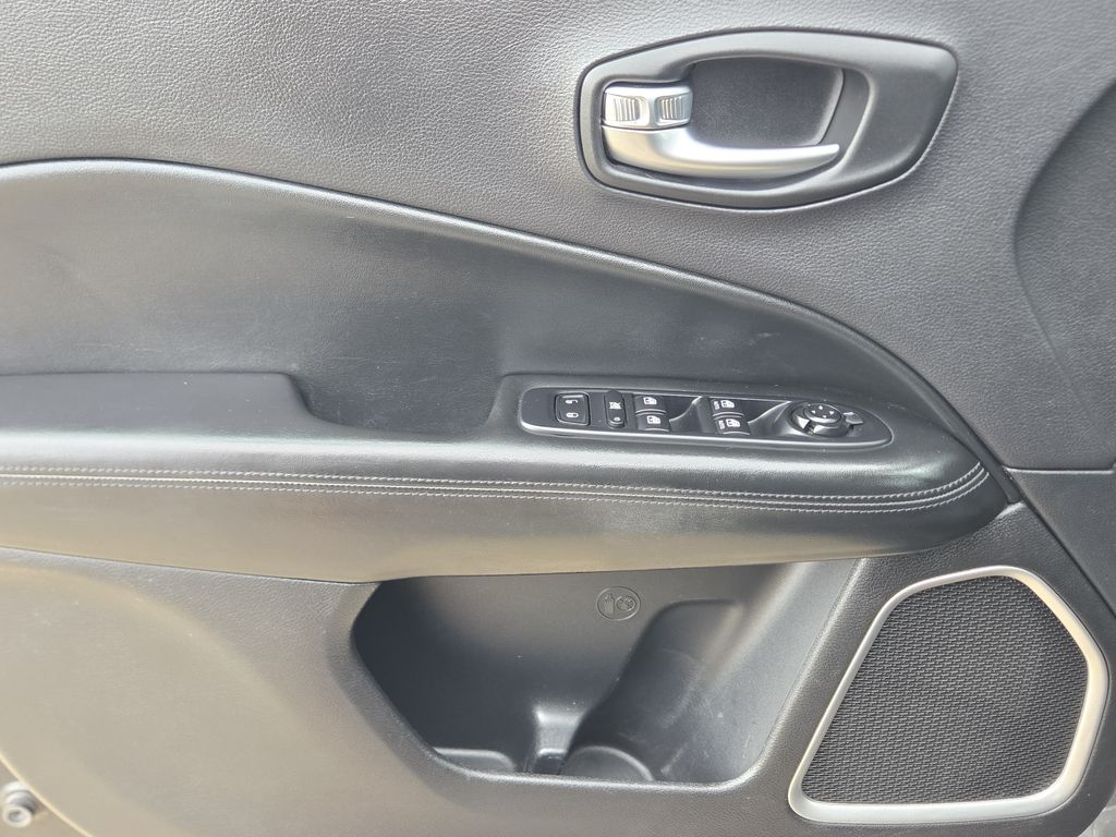 2018 Jeep Compass Latitude Black at Bravo Nissan