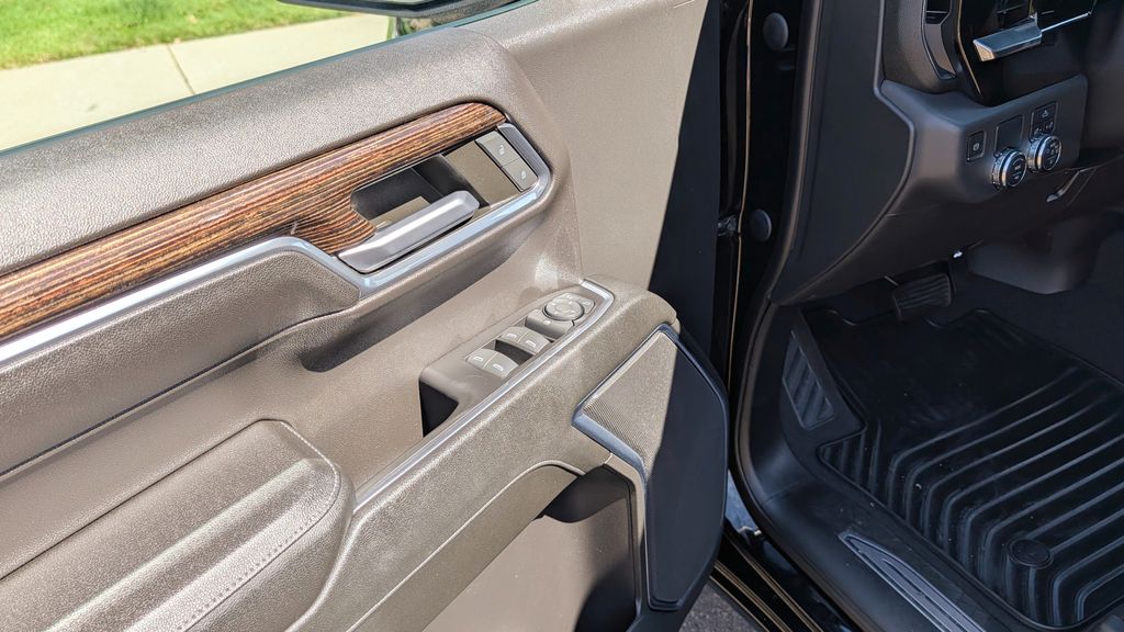 Used 2023 GMC Sierra 1500 Elevation 4D Crew Cab