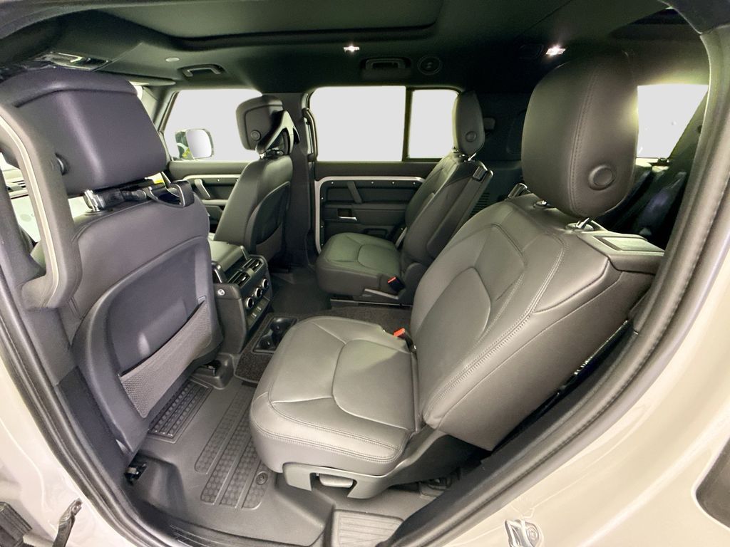 Thumbnail: 2026 Land Rover Defender - 20