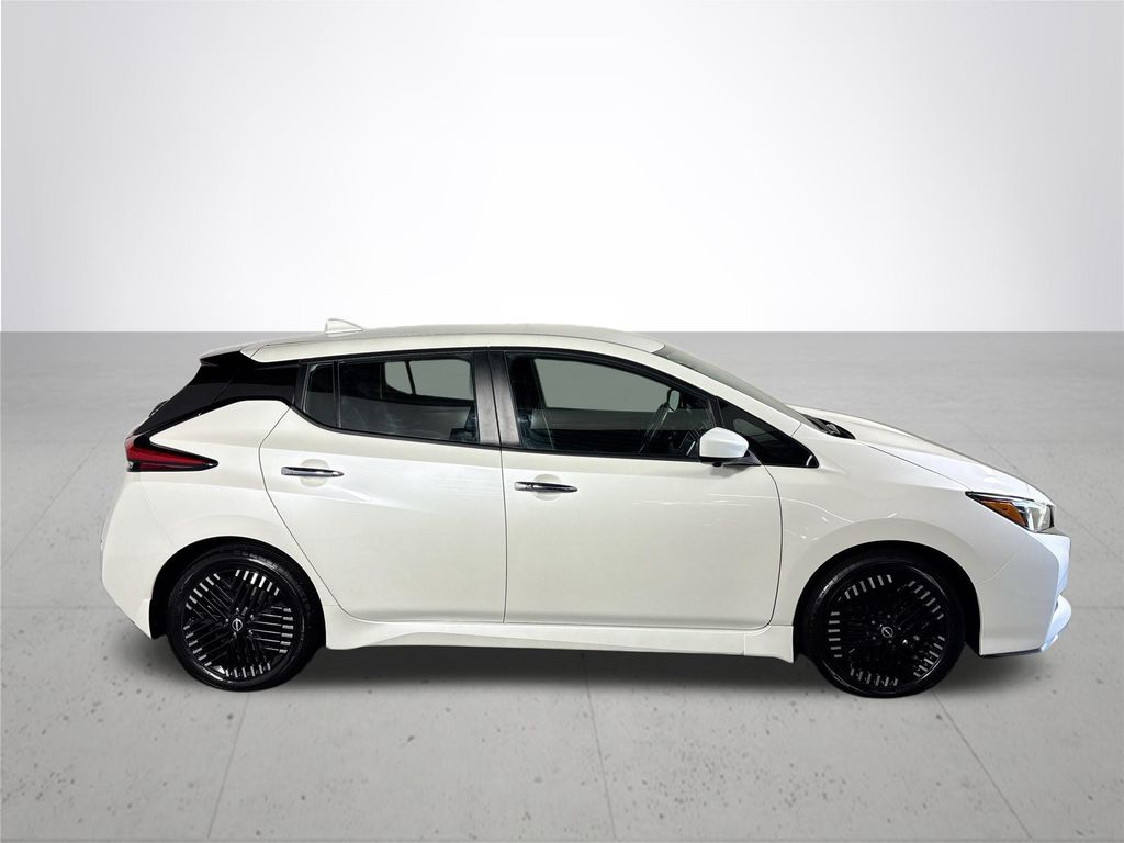 2024 Nissan Leaf SV Plus