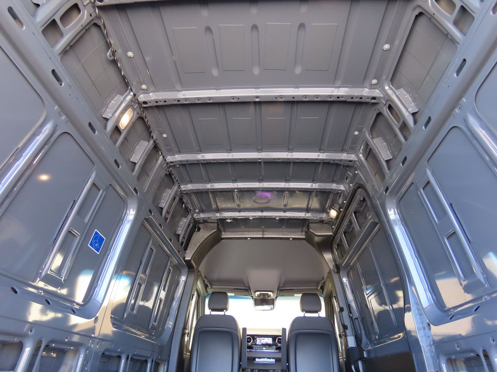 Thumbnail: 2026 Mercedes-Benz Sprinter - 32