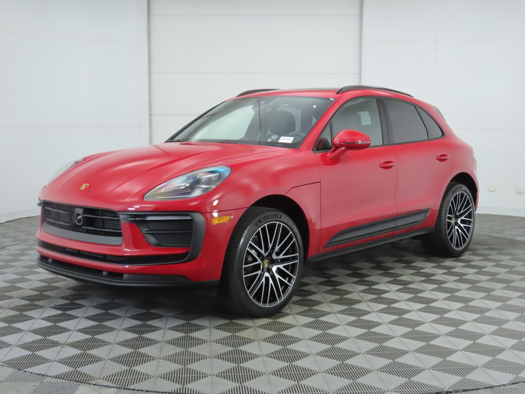 Thumbnail: 2025 Porsche Macan - 1