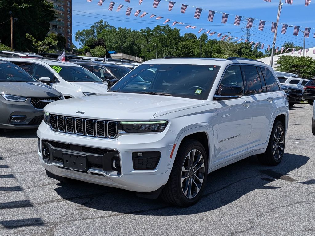 2022 Jeep Grand Cherokee Overland