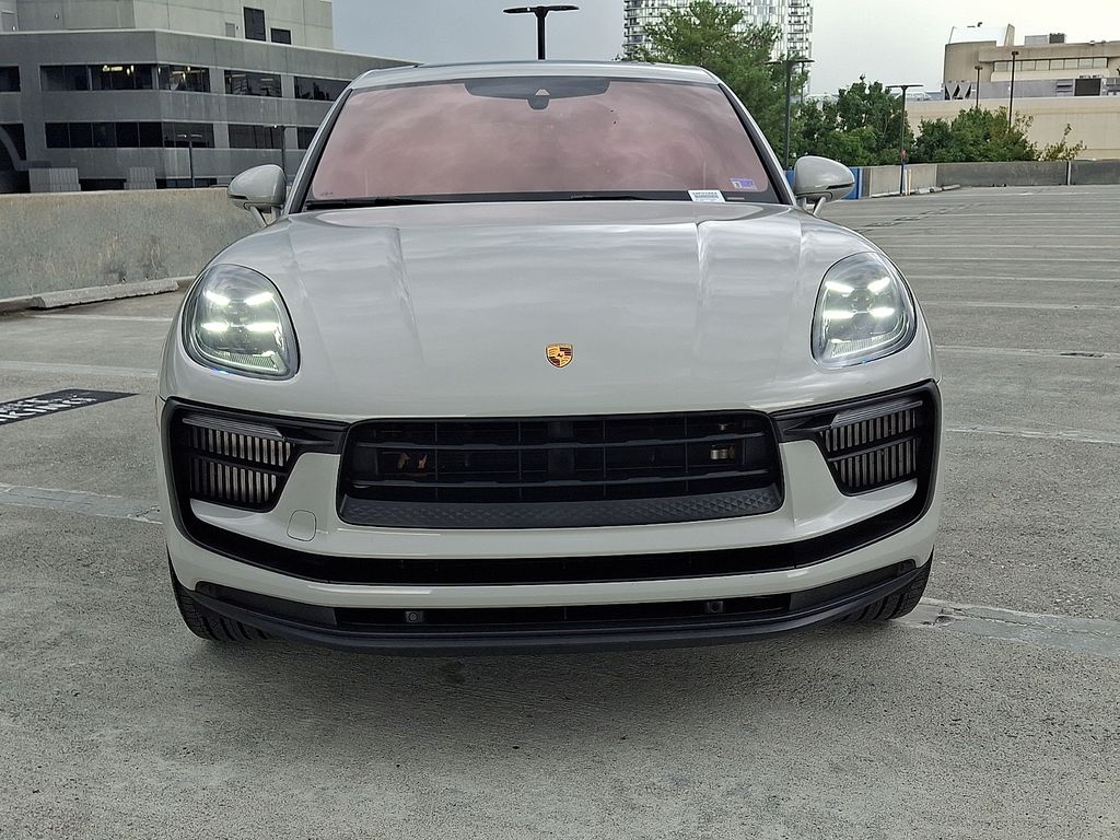 Thumbnail: 2022 Porsche Macan - 6