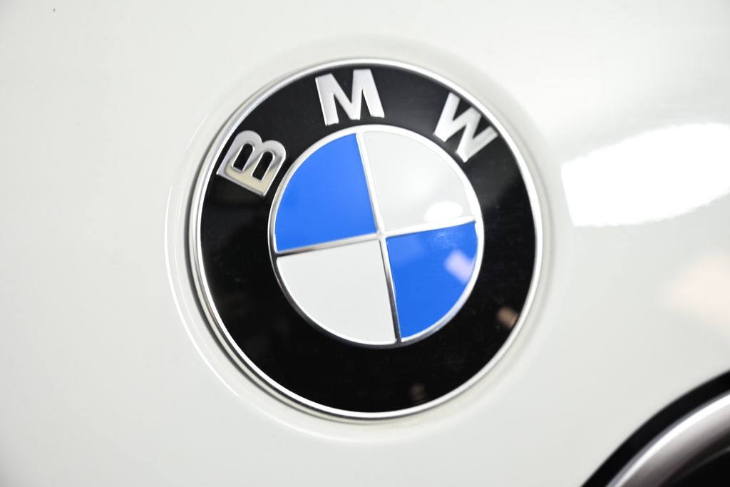 Thumbnail: 2026 BMW X1 - 13
