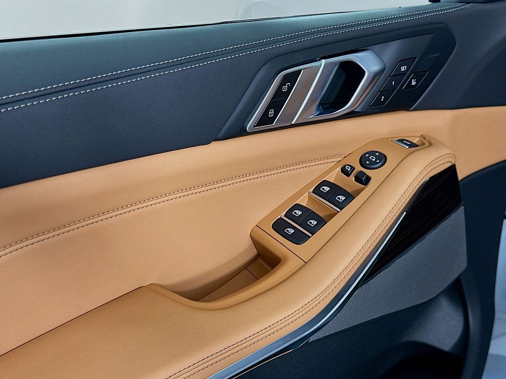 Thumbnail: 2026 BMW X5 - 20