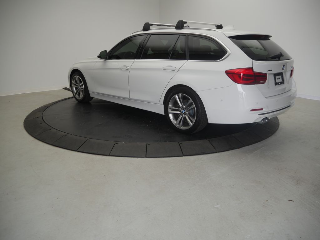 Thumbnail: 2019 BMW 3 Series - 3