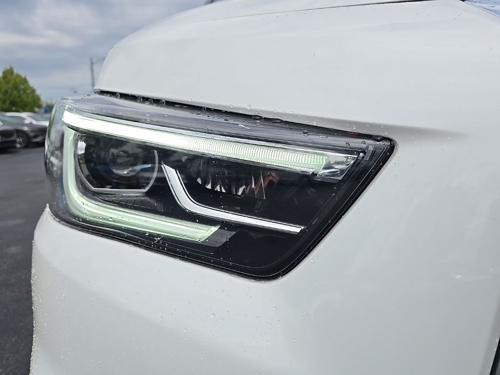 Thumbnail: 2018 INFINITI QX80 - 12