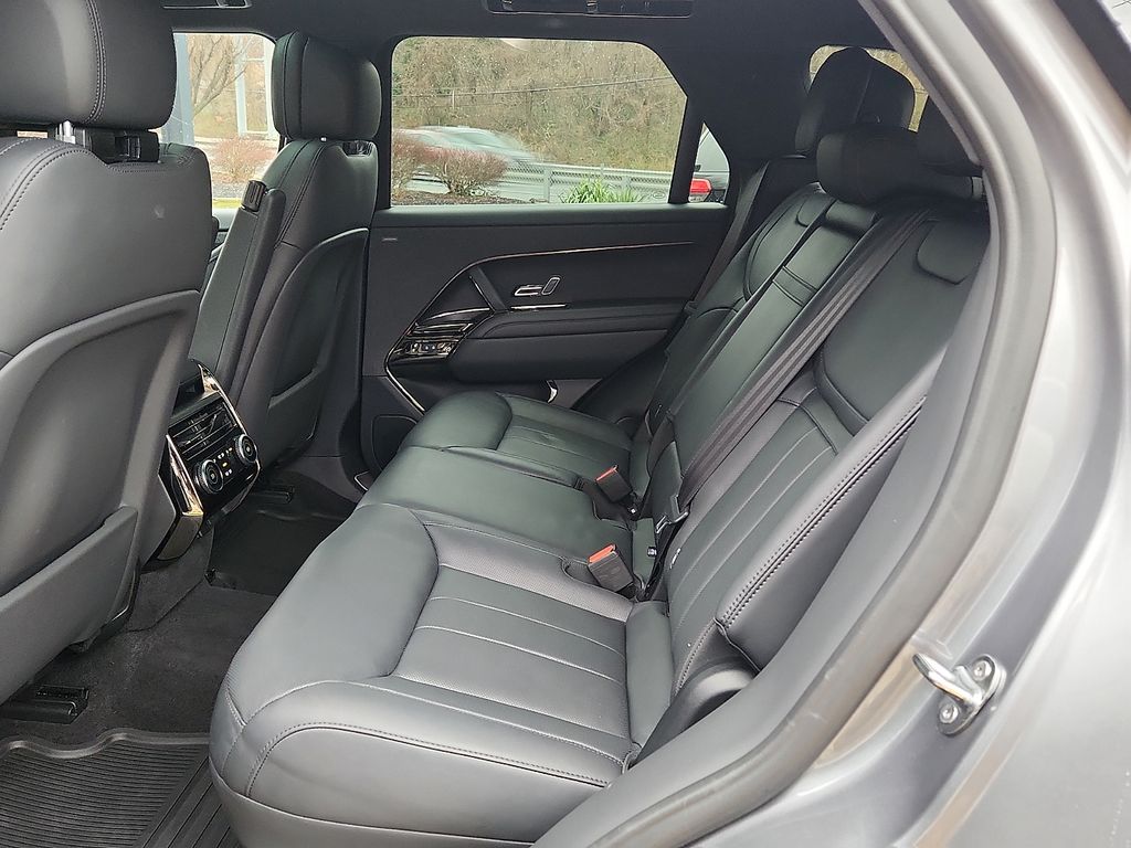 Thumbnail: 2024 Land Rover Range Rover Sport - 10