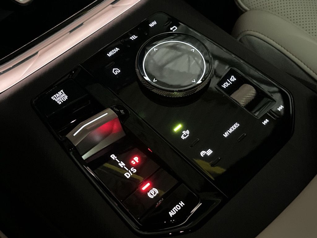 Thumbnail: 2025 BMW X3 - 20
