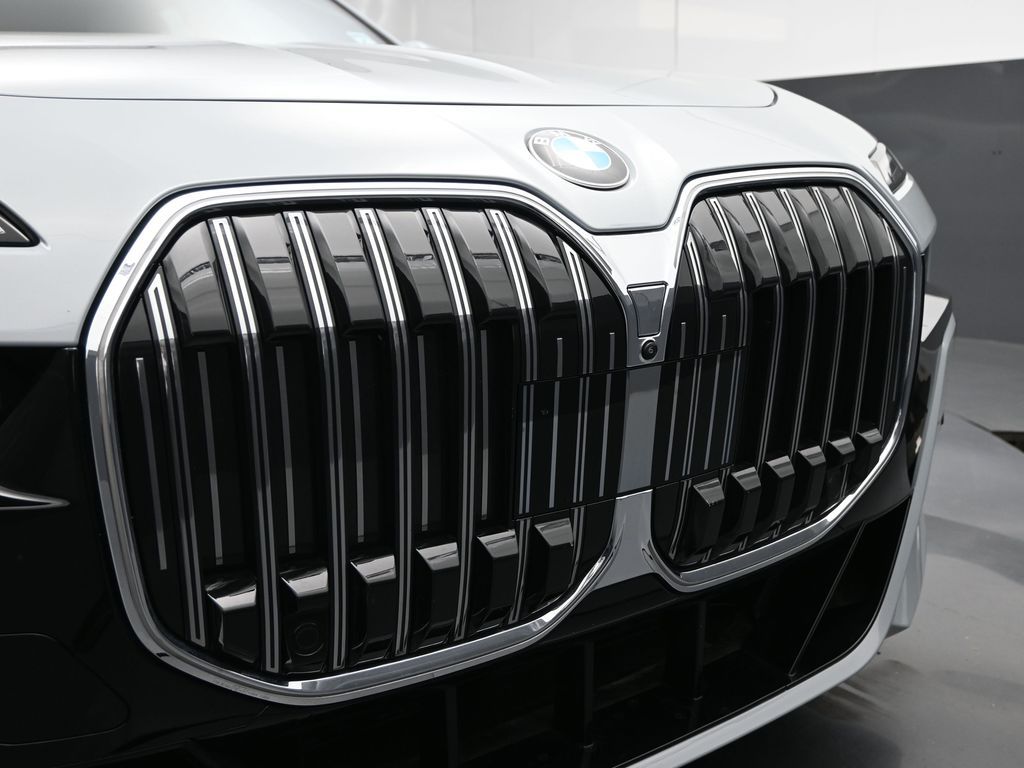 2024 BMW 760i xDrive