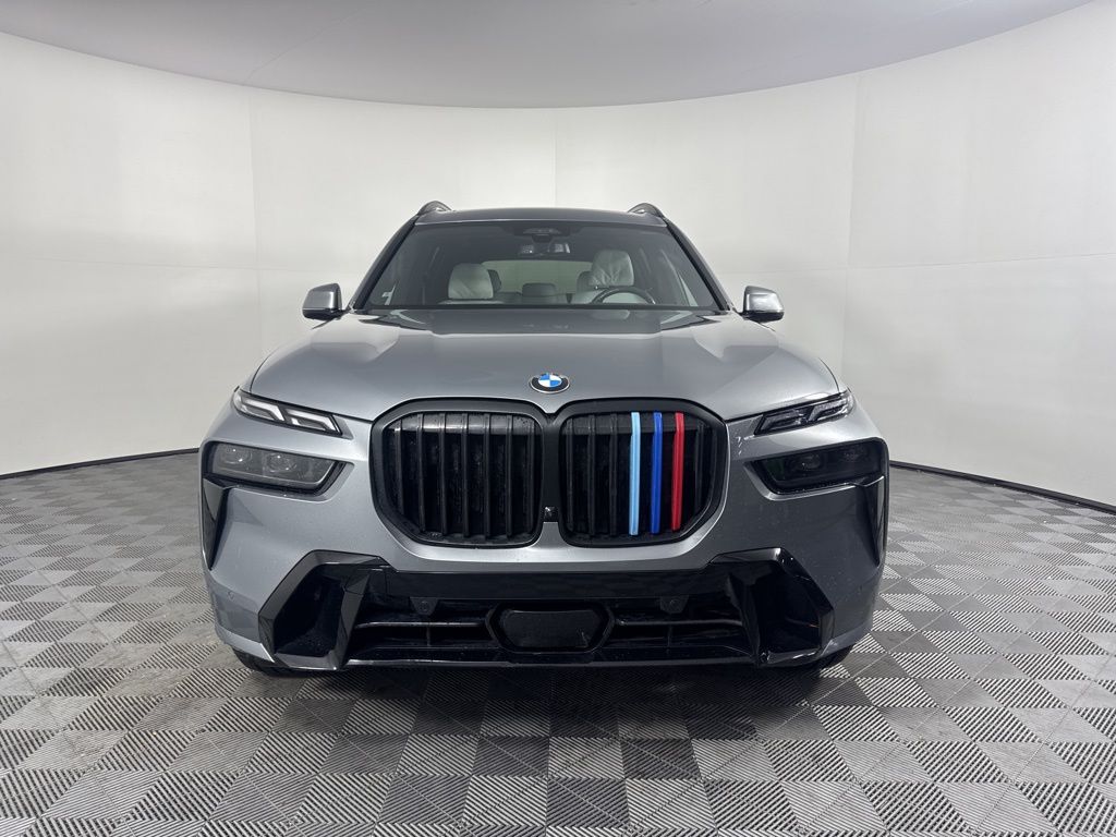 Thumbnail: 2023 BMW X7 - 2