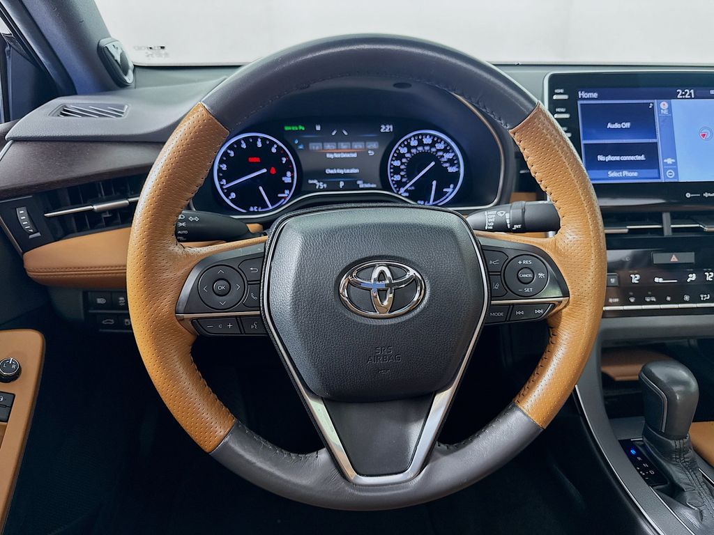 Thumbnail: 2020 Toyota Avalon - 11