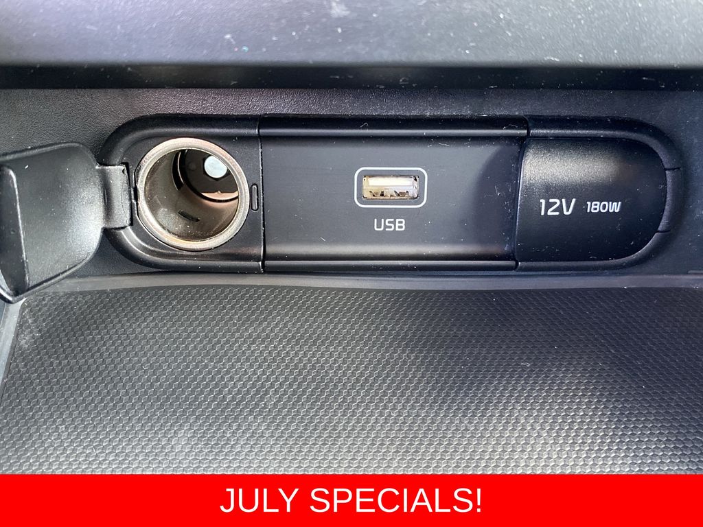 2025 Kia Soul LX - Photo 15