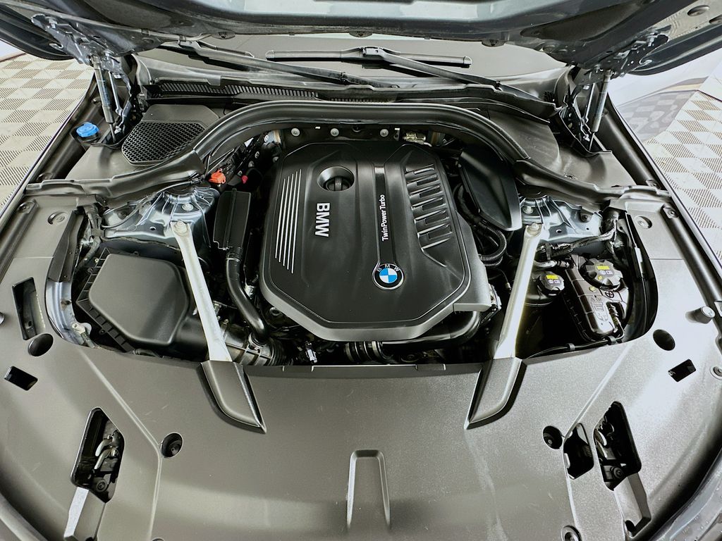 Thumbnail: 2018 BMW 6 Series - 32