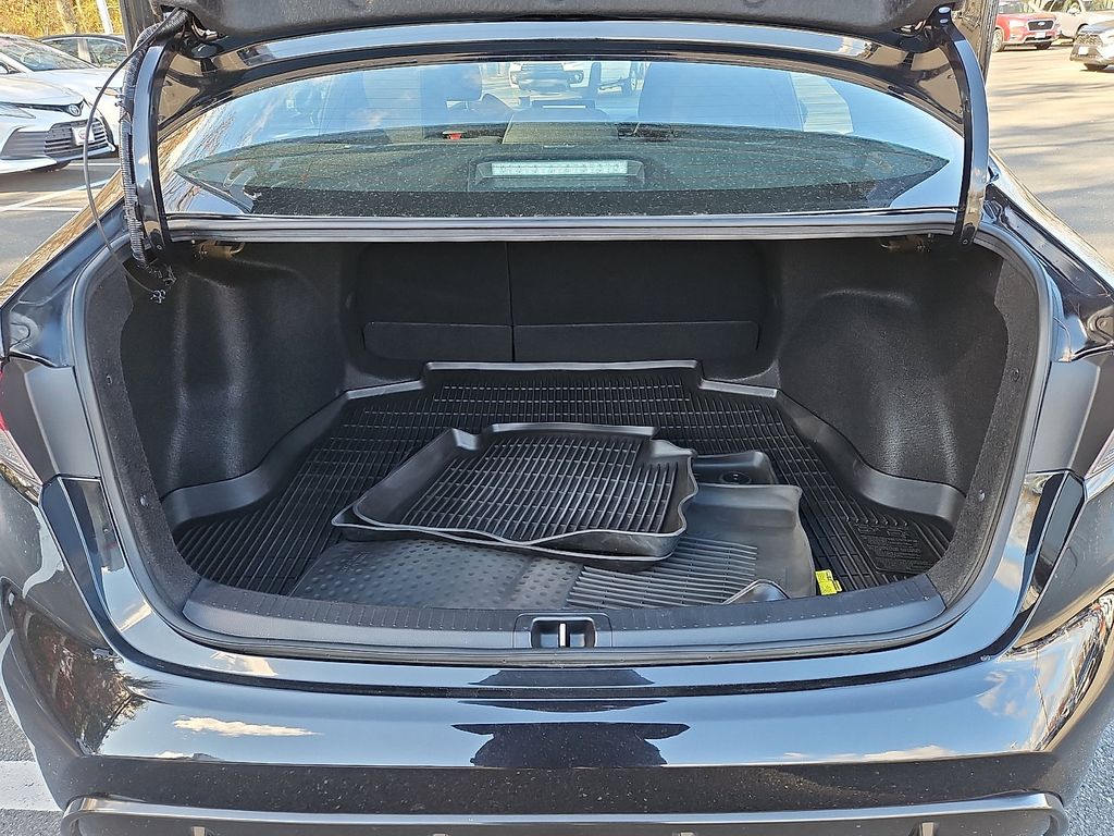 Thumbnail: 2024 Toyota Corolla - 28