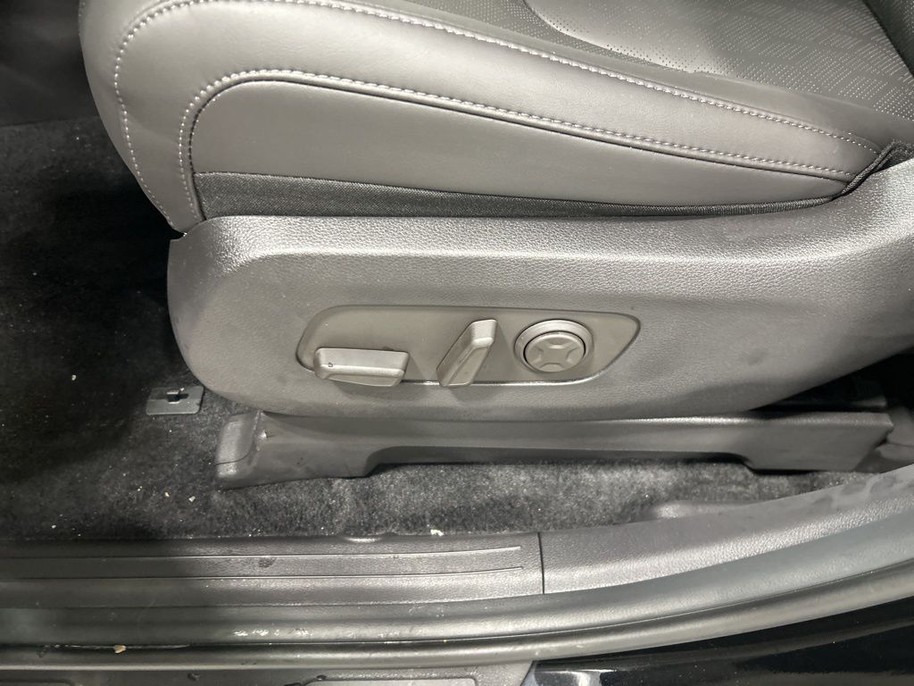 new 2026 Kia Carnival car, priced at $41,665