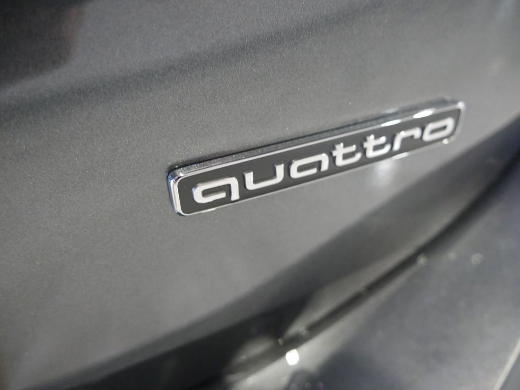 Thumbnail: 2026 Audi A6 - 9