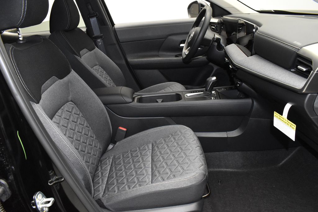 Thumbnail: 2026 Nissan Kicks - 23