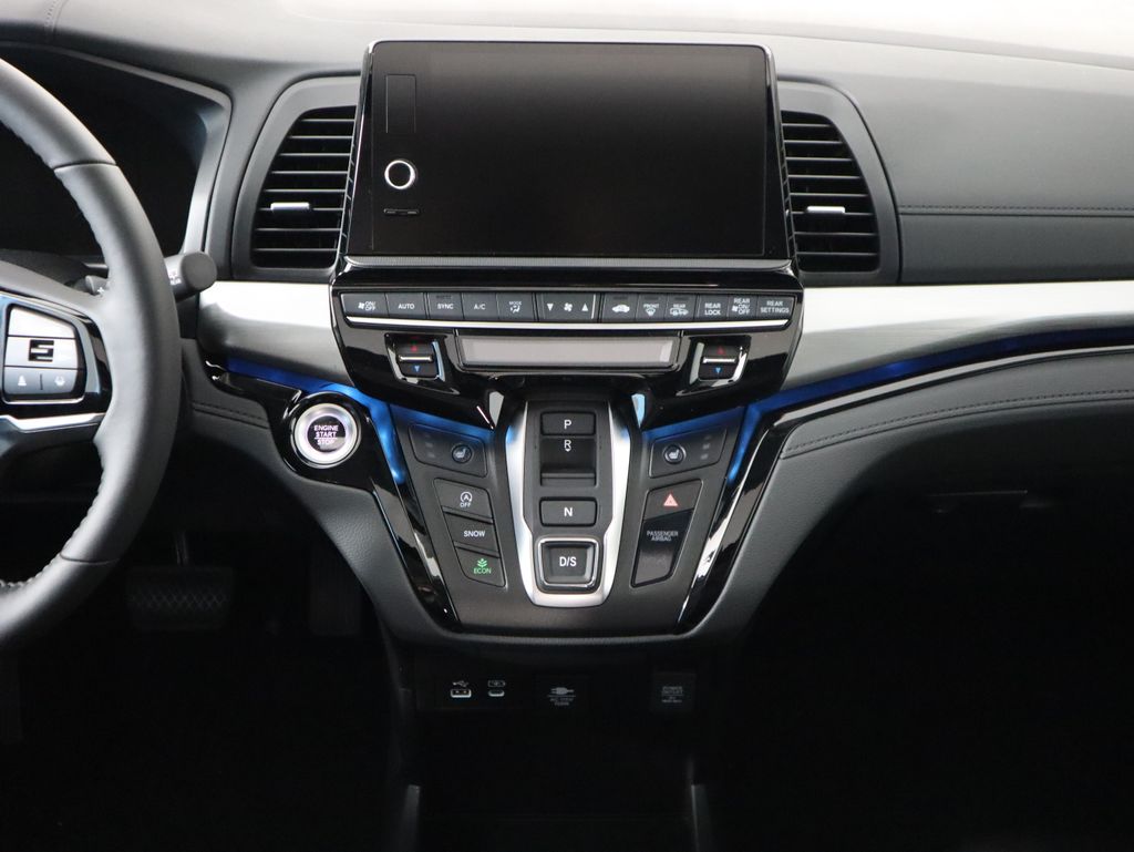 Thumbnail: 2026 Honda Odyssey - 14