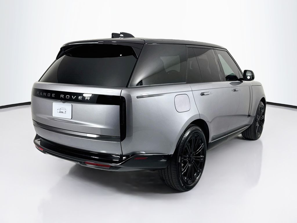 Thumbnail: 2026 Land Rover Range Rover - 5