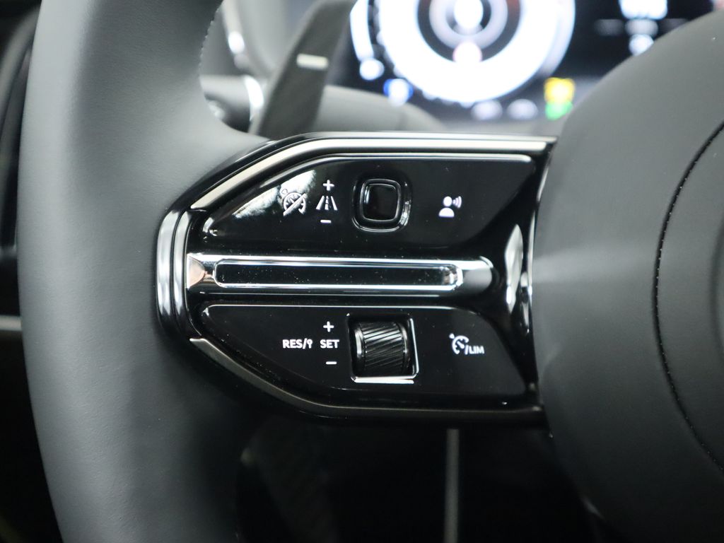 Thumbnail: 2026 Aston Martin DBX - 11