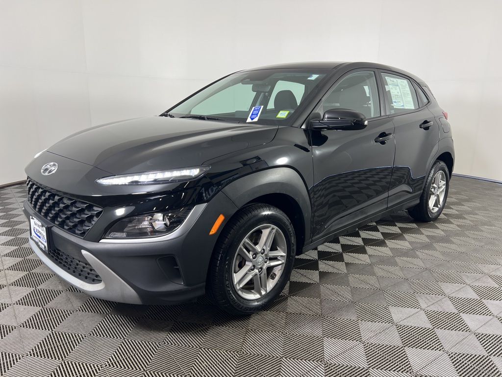 Certified Used 2023 Black Hyundai SE image 9