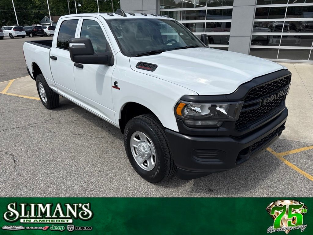 Bright White Clearcoat 2024 RAM 3500 Pickup Truck Four-Wheel Drive 6-Speed Automatic