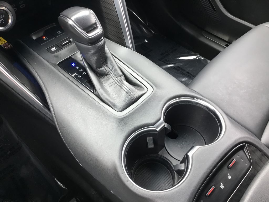 Thumbnail: 2024 Toyota Venza - 23