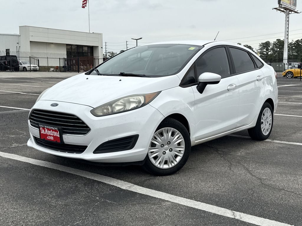 Oxford White 2016 Ford Fiesta S Sedan Front-Wheel Drive 6-Speed Automatic
