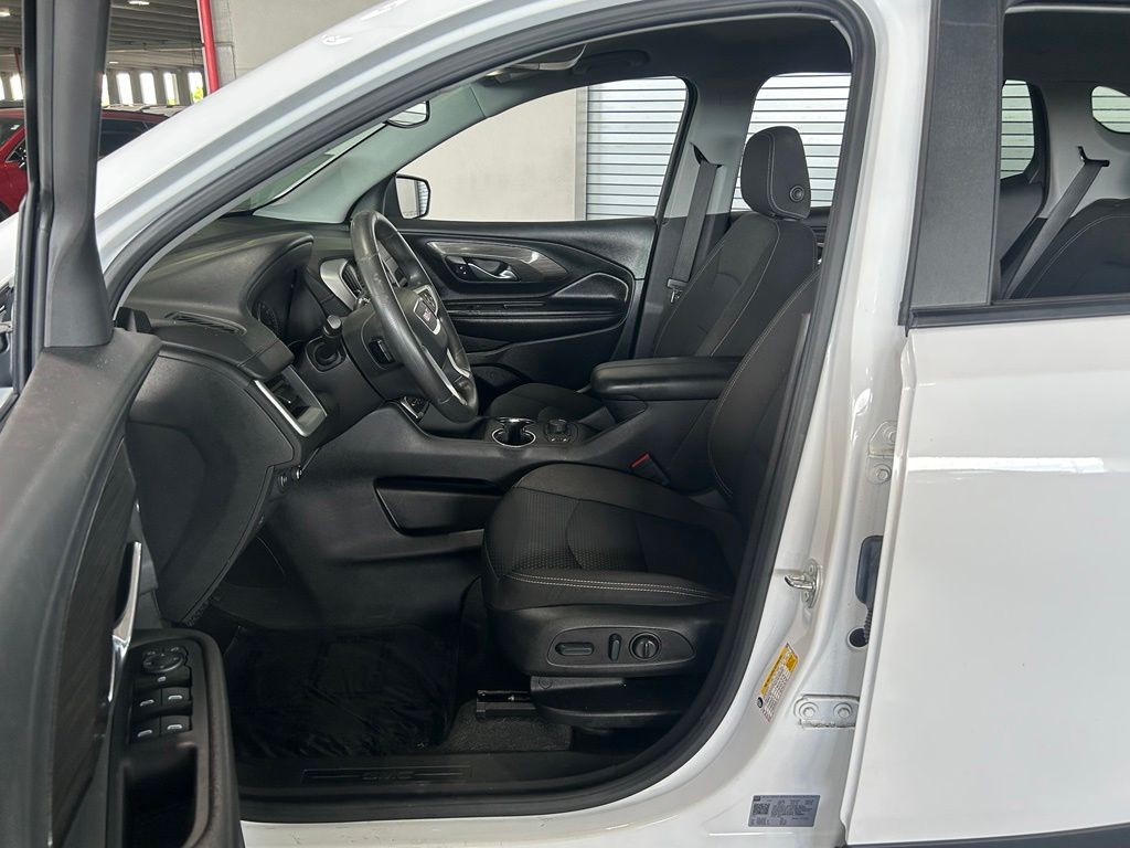 Used 2023 Summit White GMC SLE image 16