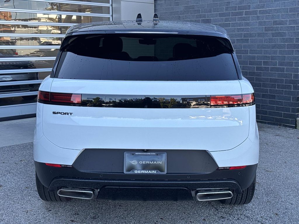 New 2026 White Land Rover SE image 5