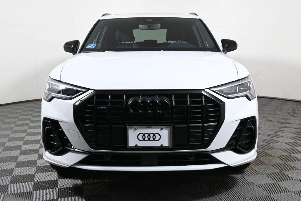Thumbnail: 2025 Audi Q3 - 9