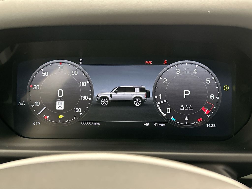 Thumbnail: 2025 Land Rover Defender - 14