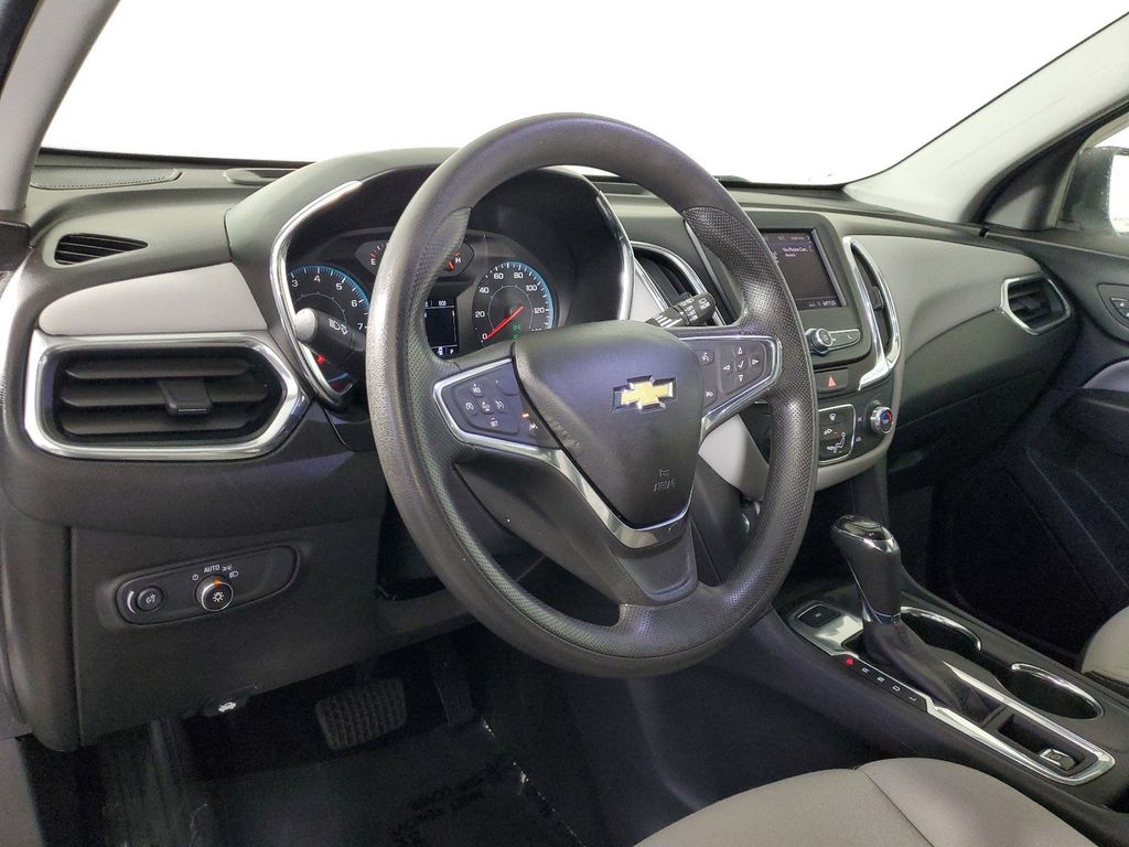 2020 Chevrolet Equinox LS 20