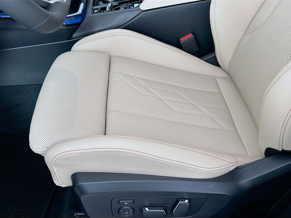 Thumbnail: 2026 BMW X3 - 21