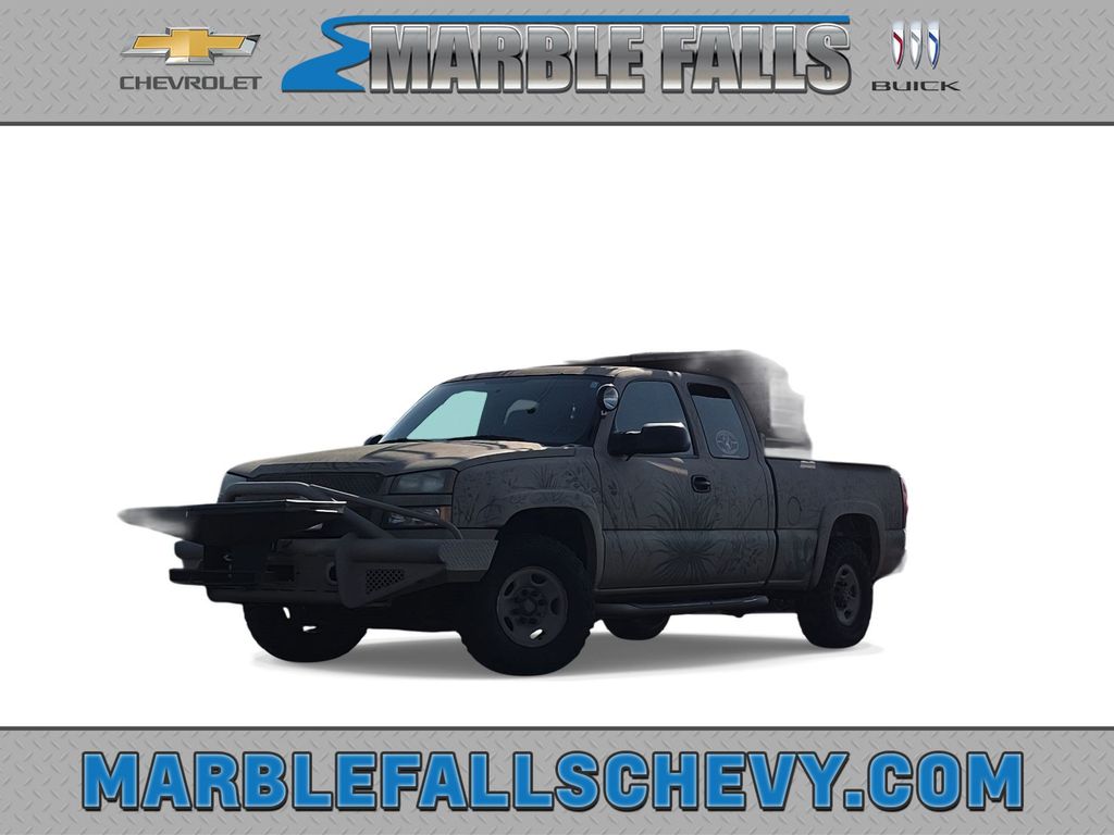 Silver Birch Metallic 2004 Chevrolet Silverado 2500HD Pickup Truck Four-Wheel Drive 5-Speed Automatic
