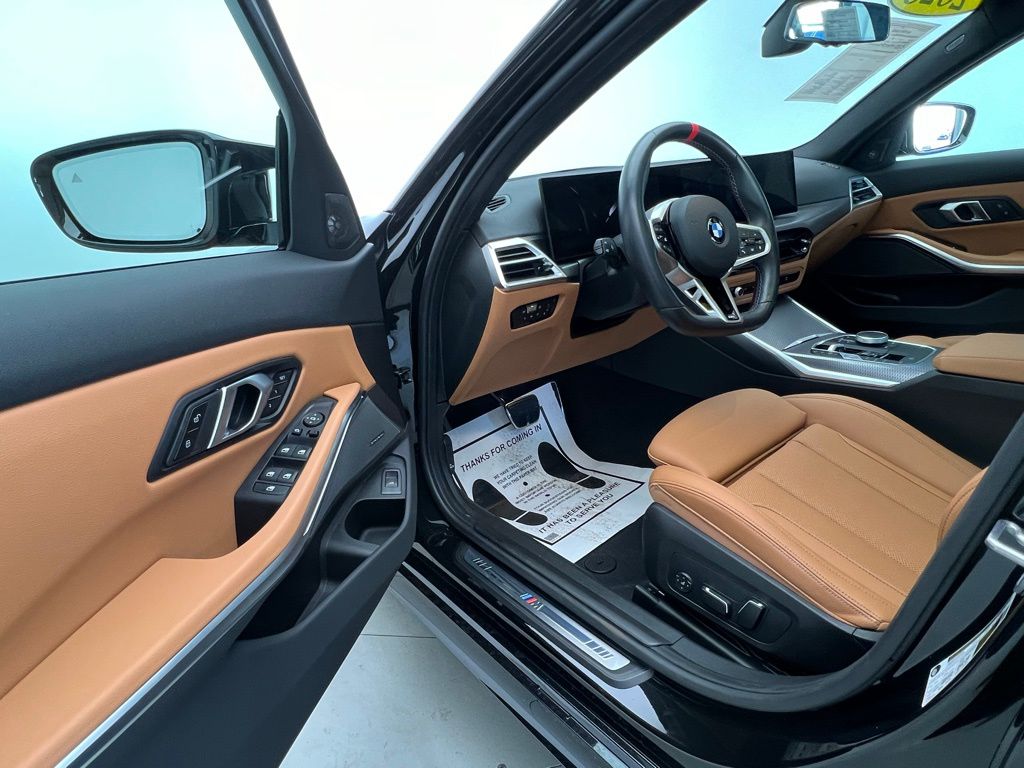 Thumbnail: 2025 BMW 3 Series - 22