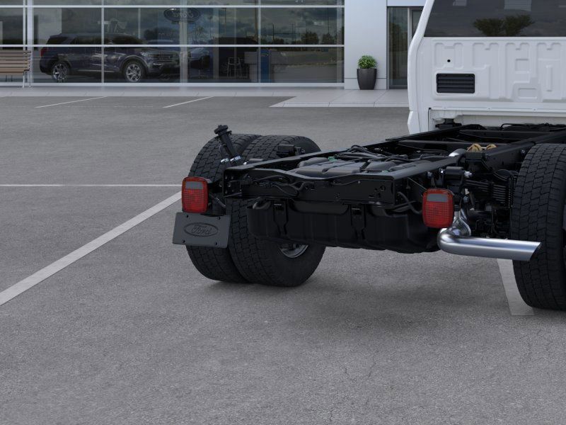 2025 Ford F-450 Chassis XL